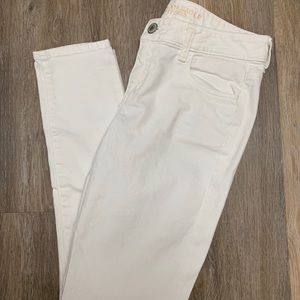BRAND NEW American Eagle Jeans